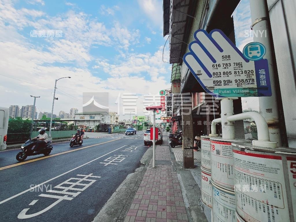 電梯三房採光格局佳房屋室內格局與周邊環境