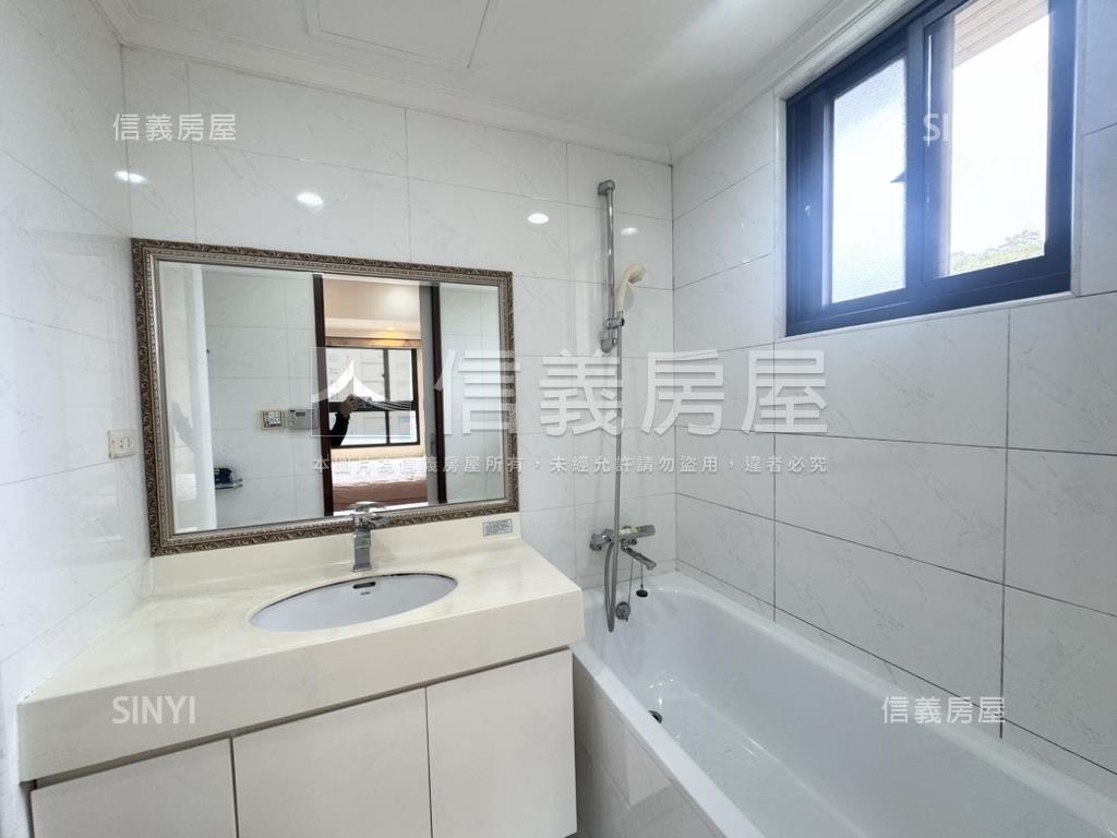 信義線上交通便捷房屋室內格局與周邊環境