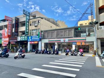 熱鬧※大面寬７－１１店王