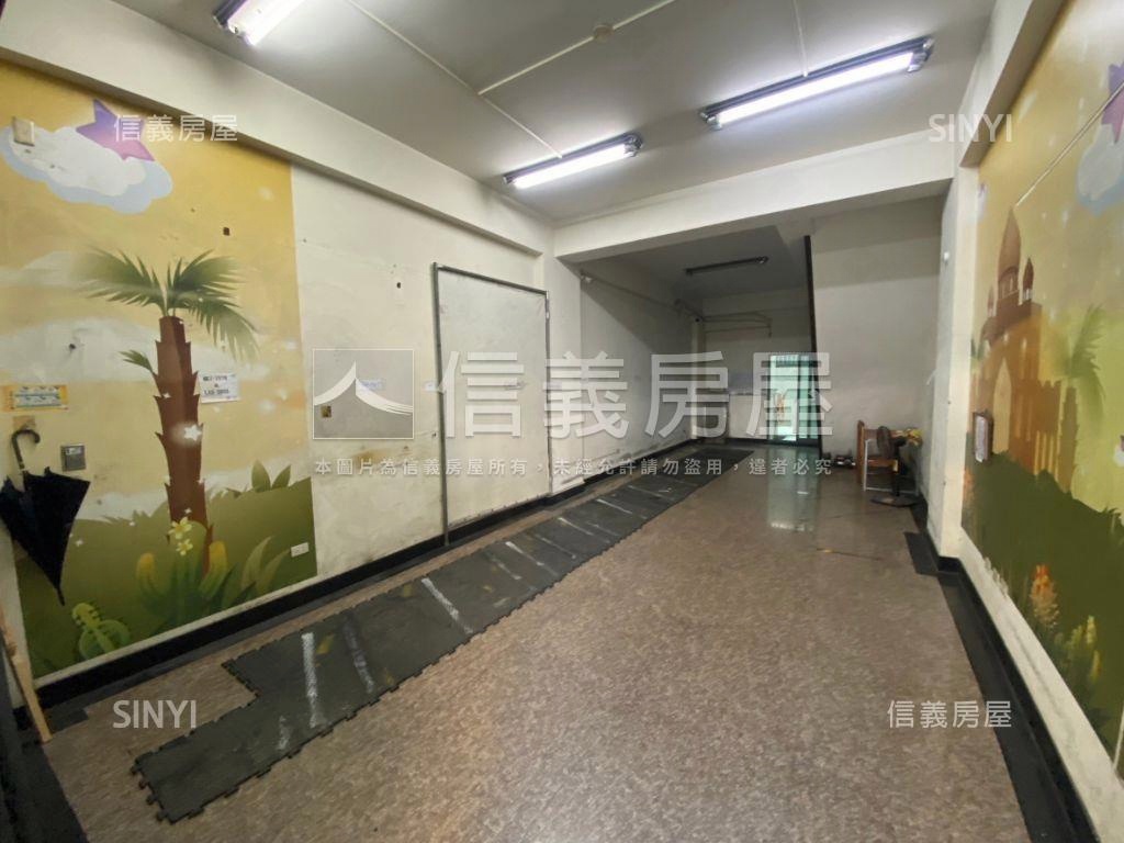 仁愛街正路面金店面房屋室內格局與周邊環境