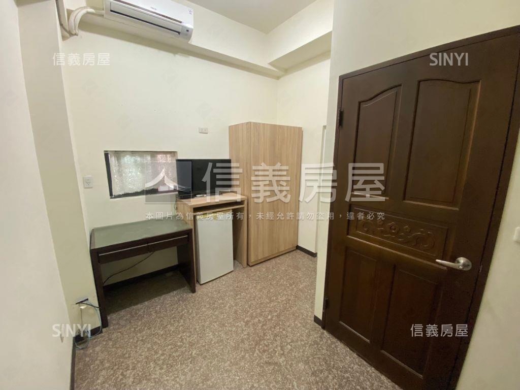 仁愛街正路面金店面房屋室內格局與周邊環境