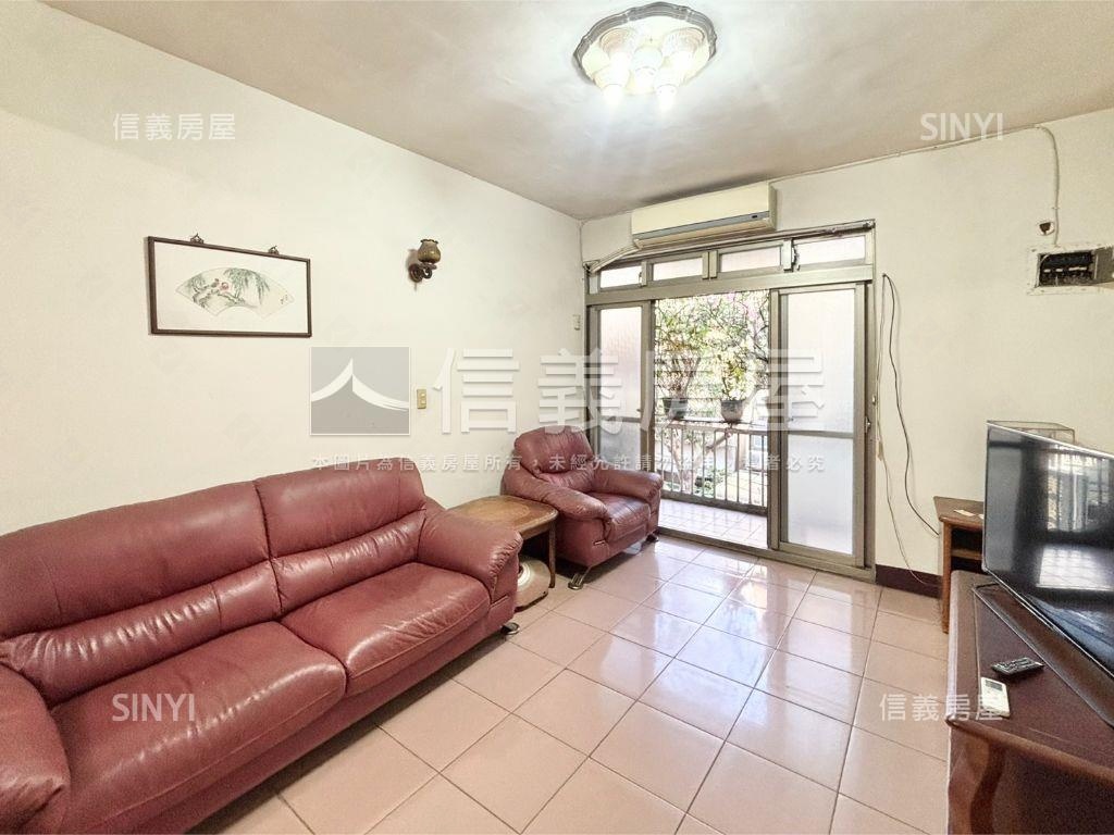 自強黃金三樓前後陽台美寓房屋室內格局與周邊環境