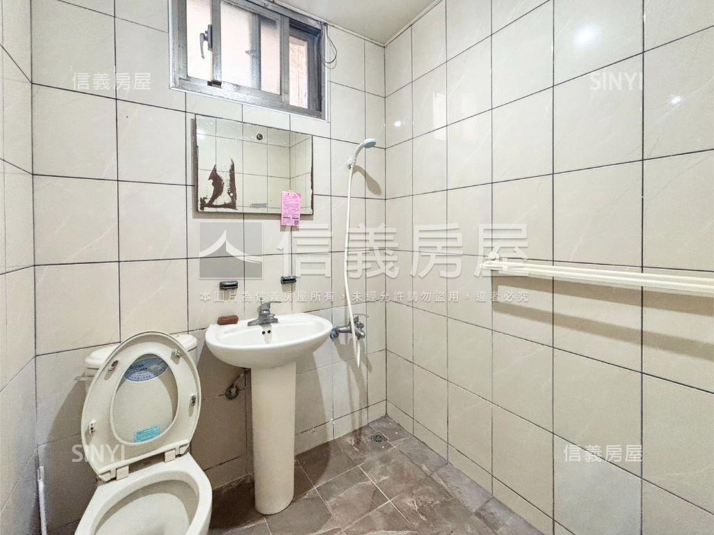 自強黃金三樓前後陽台美寓房屋室內格局與周邊環境