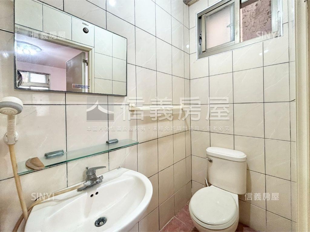 自強黃金三樓前後陽台美寓房屋室內格局與周邊環境