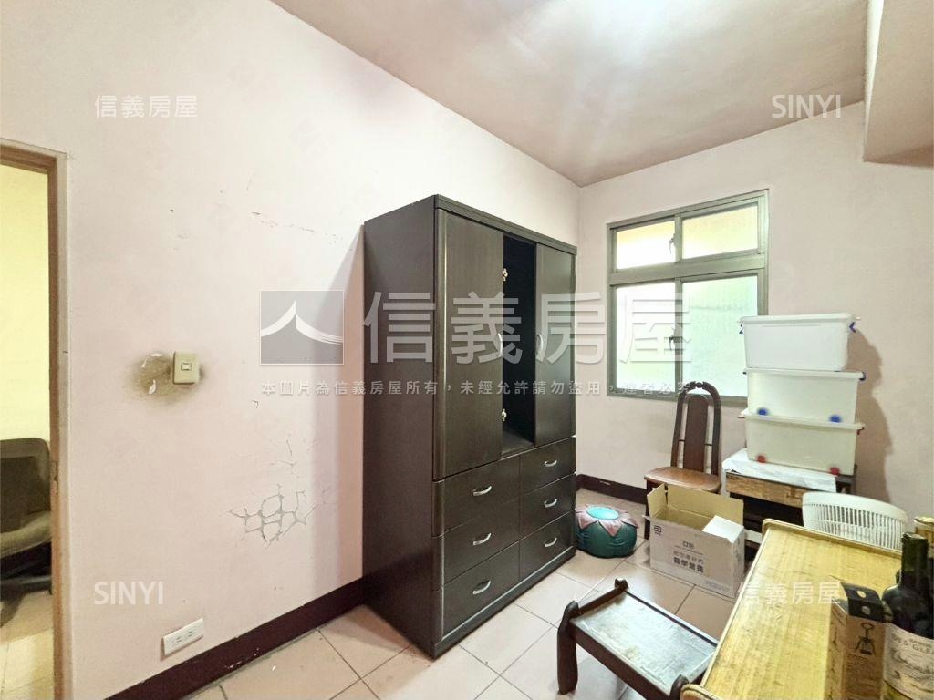 自強黃金三樓前後陽台美寓房屋室內格局與周邊環境