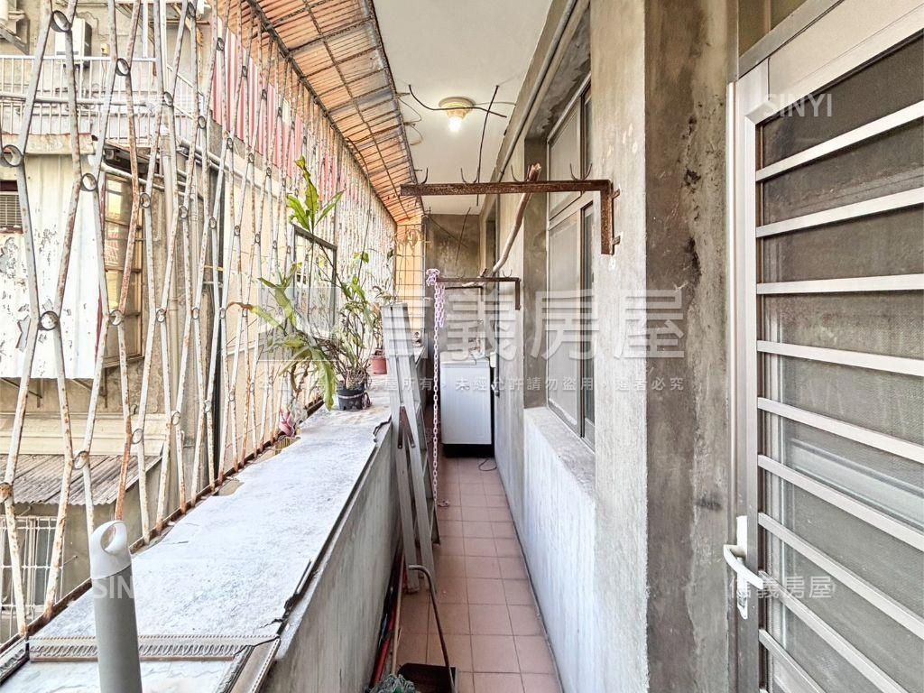 自強黃金三樓前後陽台美寓房屋室內格局與周邊環境