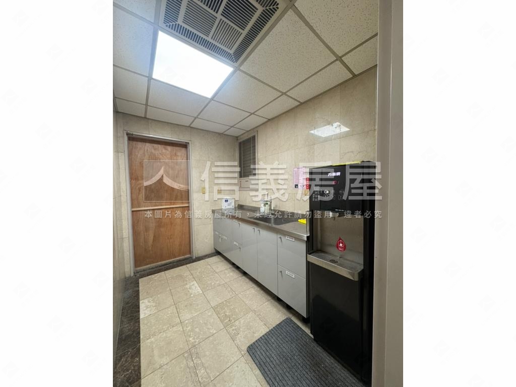 遠東世界中心房屋室內格局與周邊環境