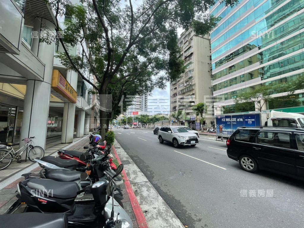 信義鋼骨整層純辦房屋室內格局與周邊環境
