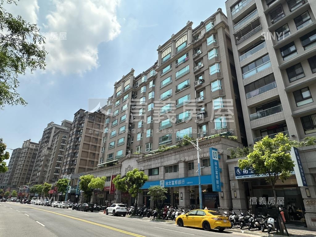 專任臻愛高樓景觀三房車位房屋室內格局與周邊環境