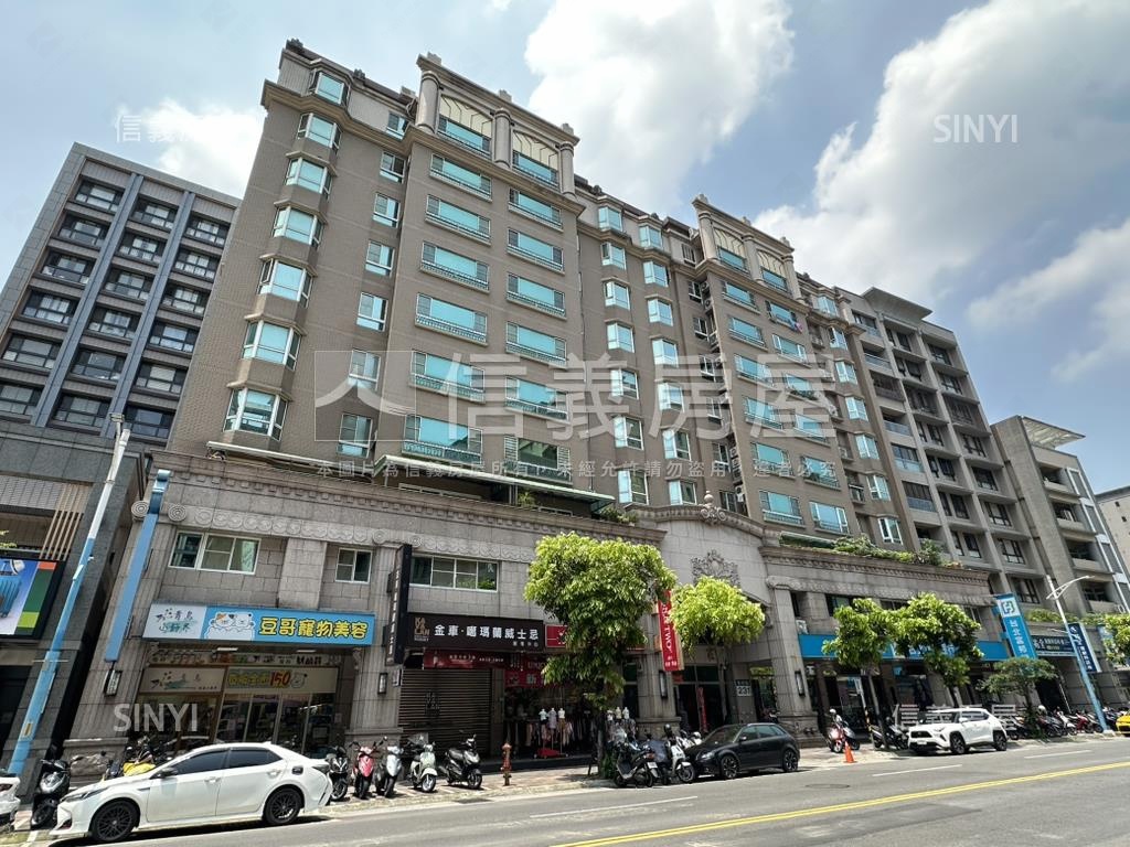 專任臻愛高樓景觀三房車位房屋室內格局與周邊環境