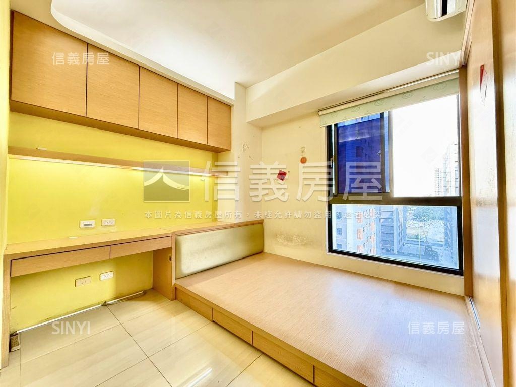 京城四季｜棟距遠三房車位房屋室內格局與周邊環境