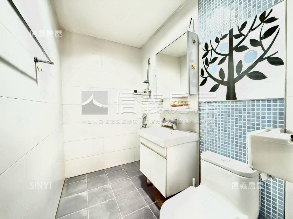 京城四季｜棟距遠三房車位房屋室內格局與周邊環境