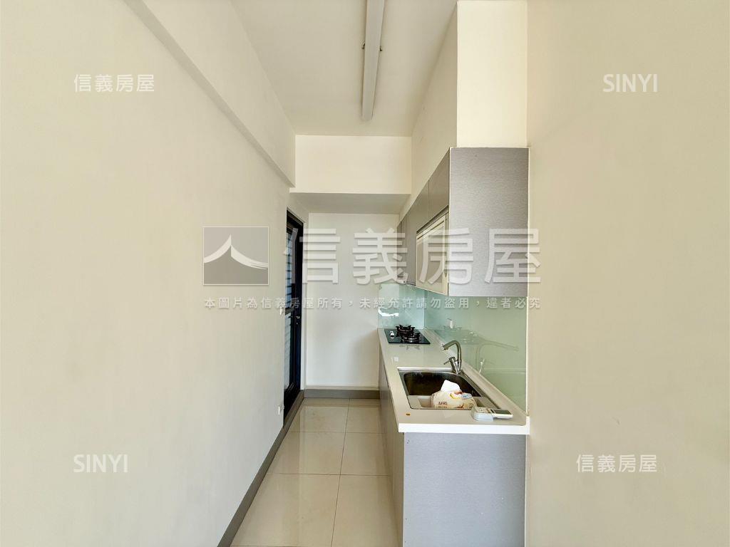 近都會公園捷運三房車位房屋室內格局與周邊環境