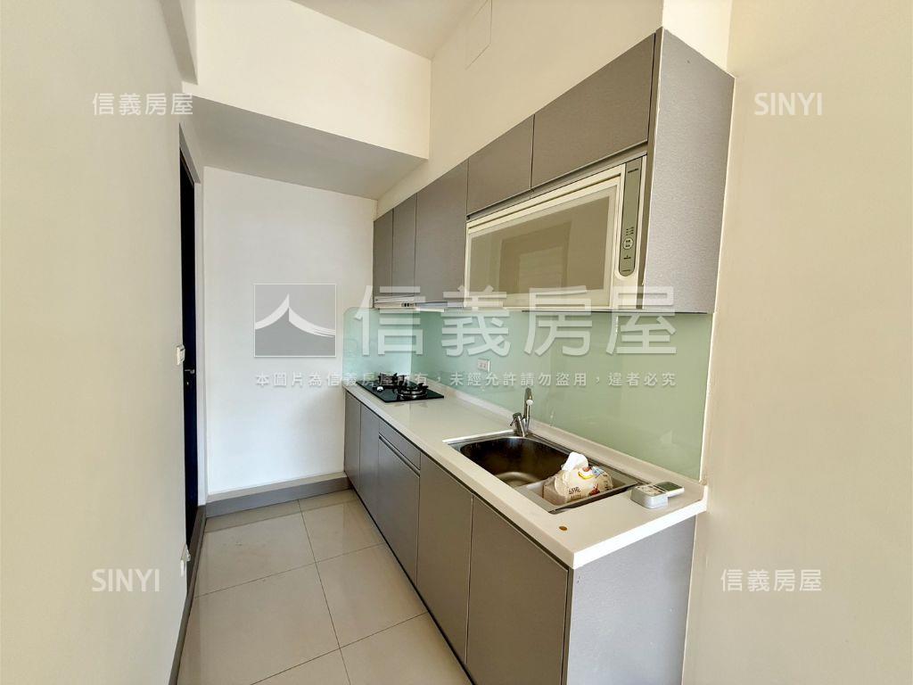 近都會公園捷運三房車位房屋室內格局與周邊環境