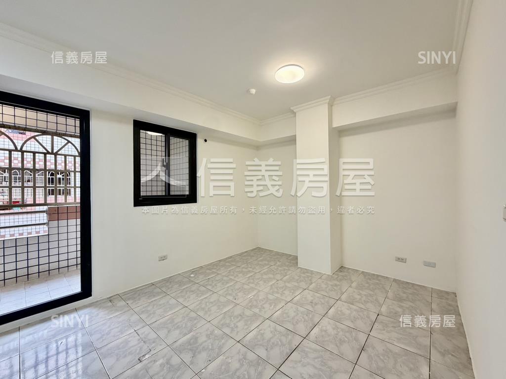 前鎮低總成家大四房房屋室內格局與周邊環境
