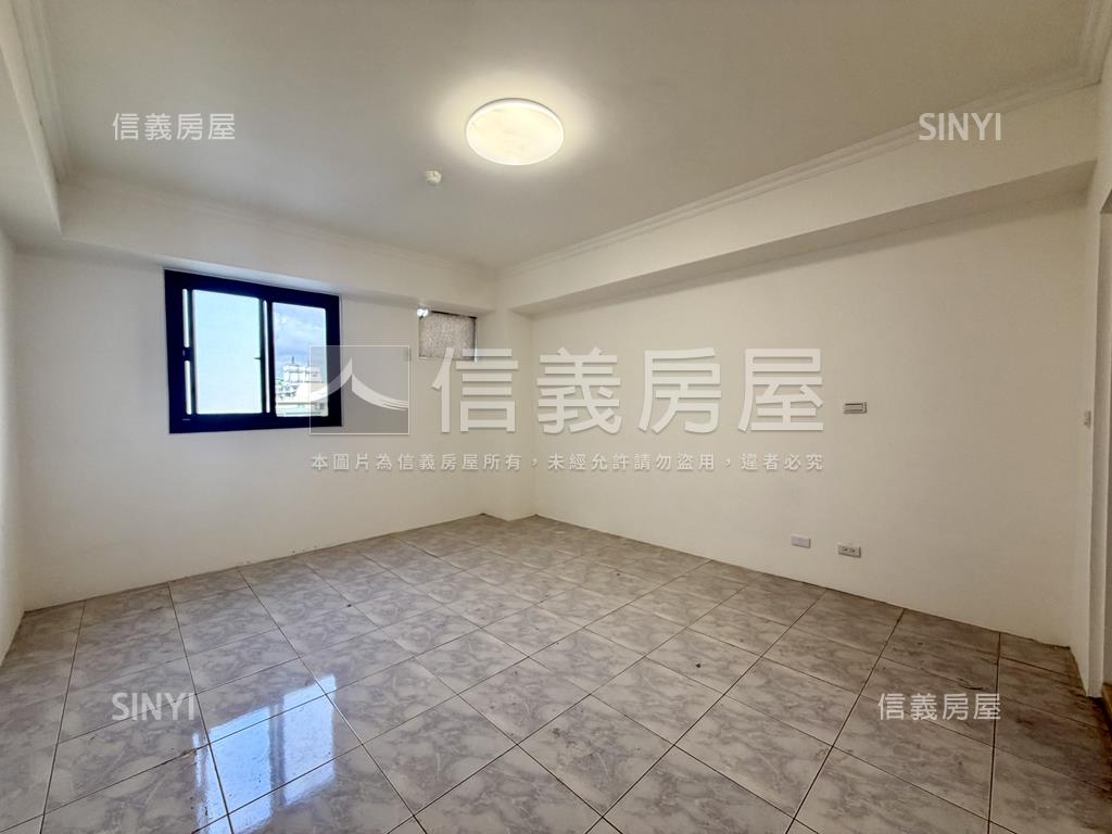 前鎮低總成家大四房房屋室內格局與周邊環境