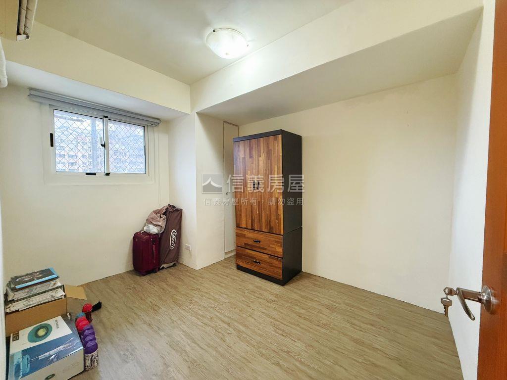 俗！近中友低總價四房房屋室內格局與周邊環境
