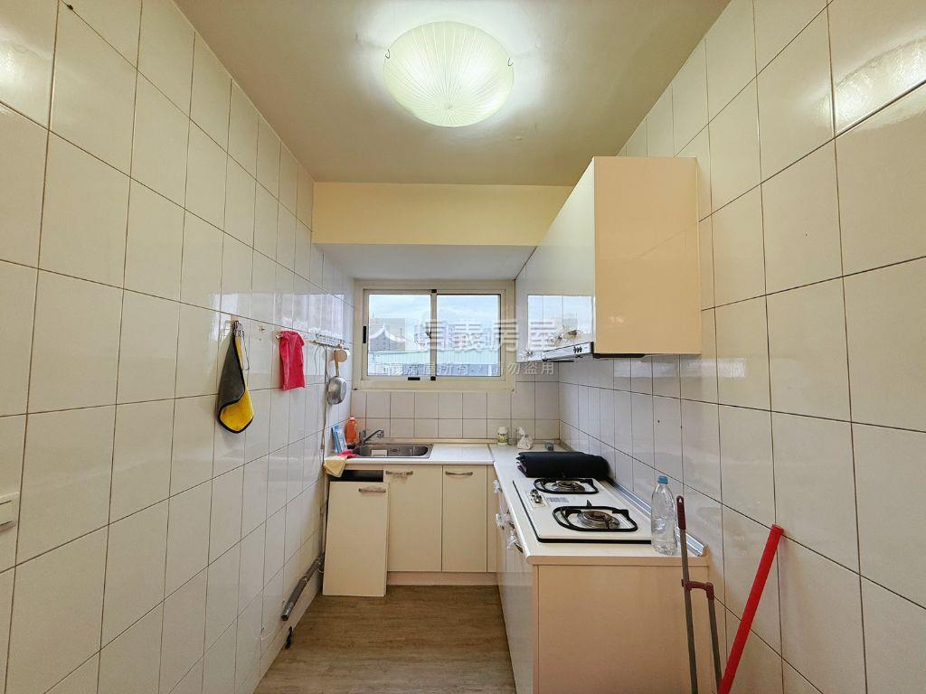俗！近中友低總價四房房屋室內格局與周邊環境