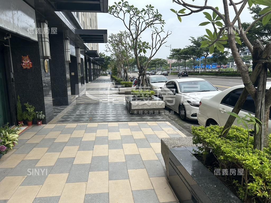 寓上樂灣一樓店面房屋室內格局與周邊環境