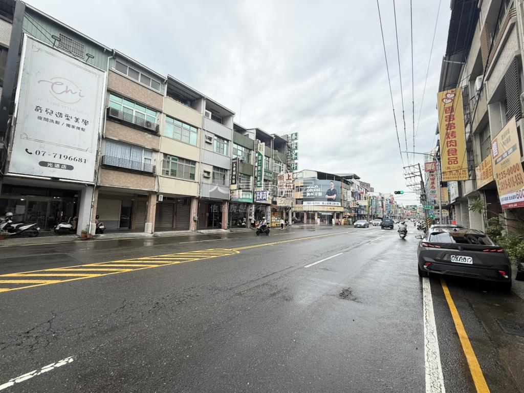 光遠路遠傳直營雙店面房屋室內格局與周邊環境