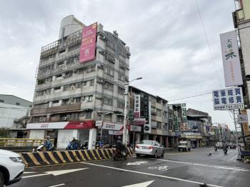 光遠路遠傳直營雙店面