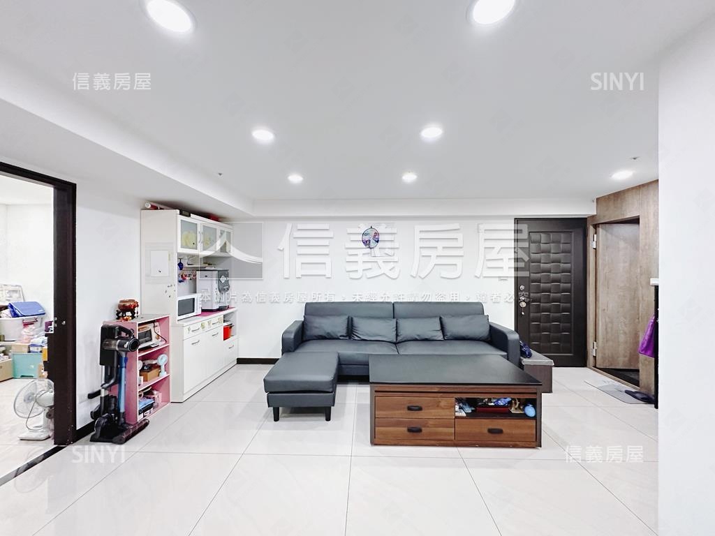 家樂福美妝景觀三房房屋室內格局與周邊環境