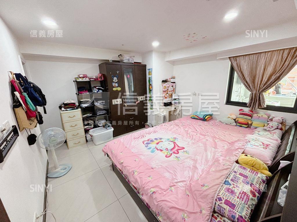 家樂福美妝景觀三房房屋室內格局與周邊環境