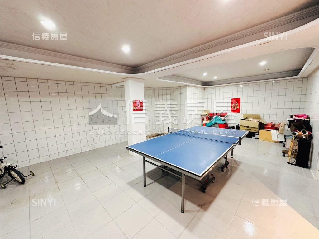 直潭社區邊間庭院透天房屋室內格局與周邊環境