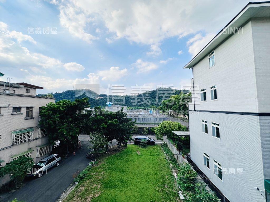 直潭社區邊間庭院透天房屋室內格局與周邊環境