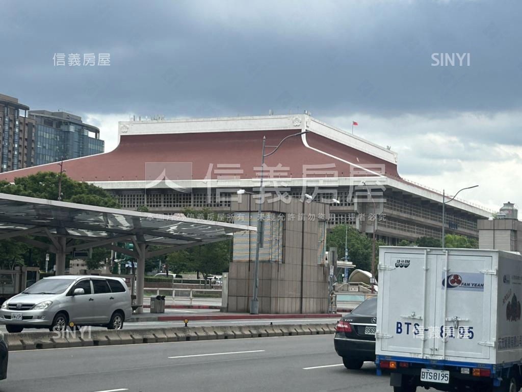 台北站前●美食收租店面房屋室內格局與周邊環境