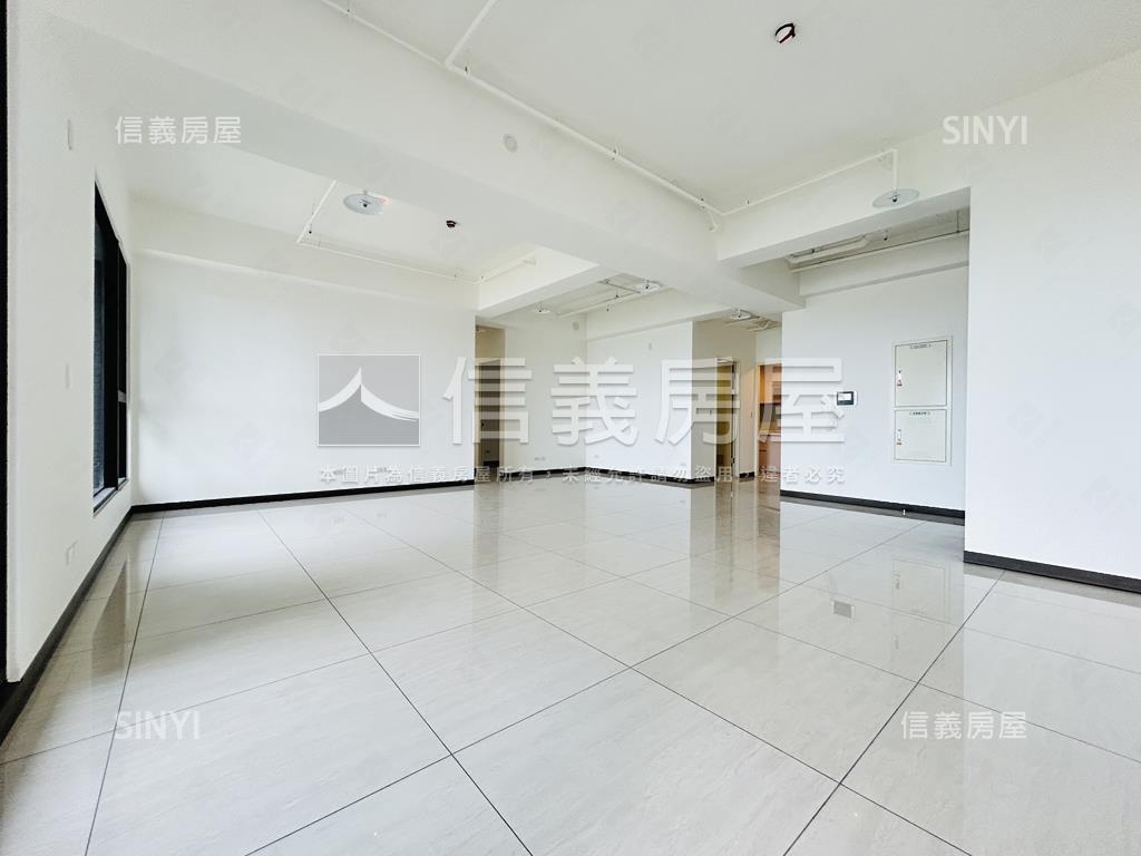 大河仰望全新河景高樓房屋室內格局與周邊環境