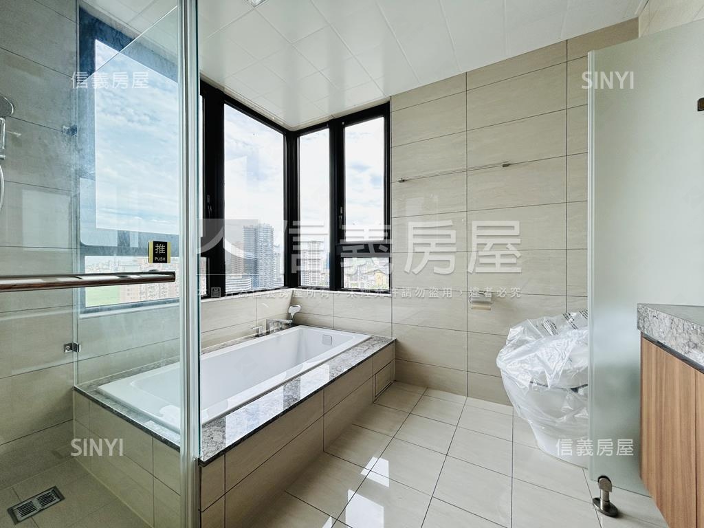 大河仰望全新河景高樓房屋室內格局與周邊環境