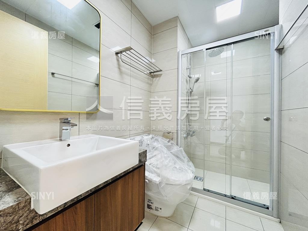大河仰望全新河景高樓房屋室內格局與周邊環境