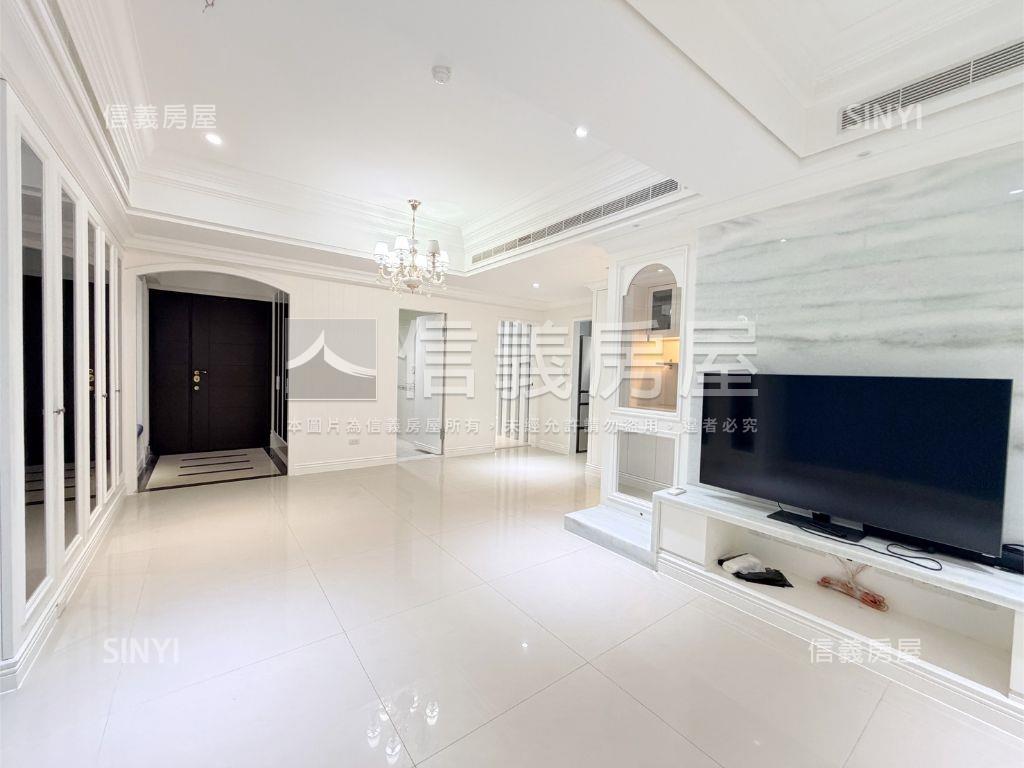 《皇鼎花園》美宅附車位房屋室內格局與周邊環境