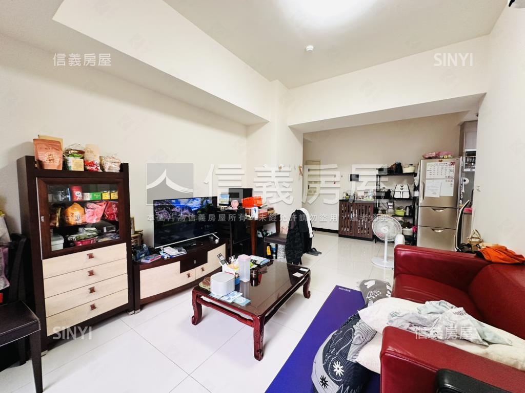 專任委託。一品小豪宅房屋室內格局與周邊環境