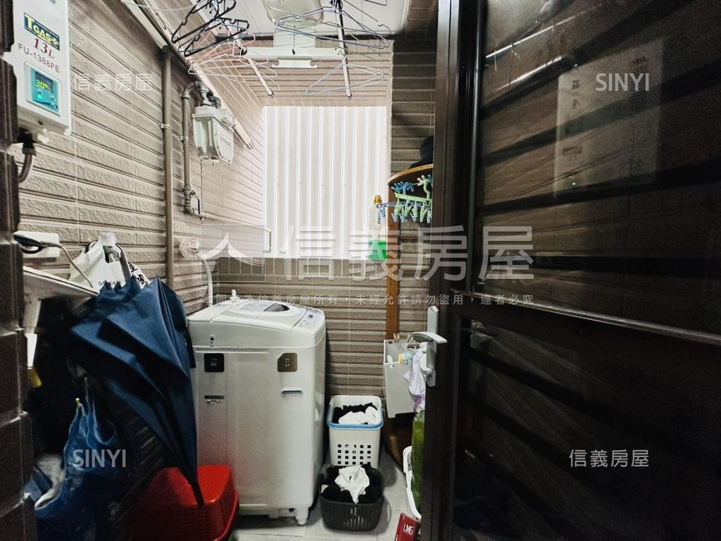 專任委託。一品小豪宅房屋室內格局與周邊環境