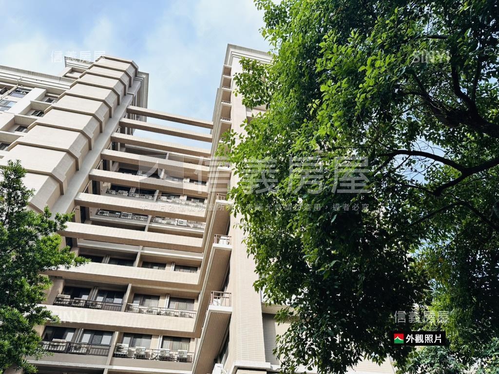專任委託。一品小豪宅房屋室內格局與周邊環境