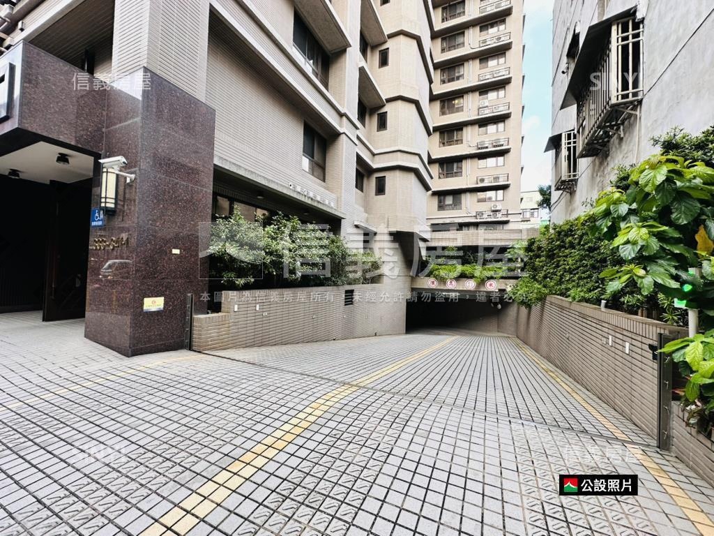 專任委託。一品小豪宅房屋室內格局與周邊環境