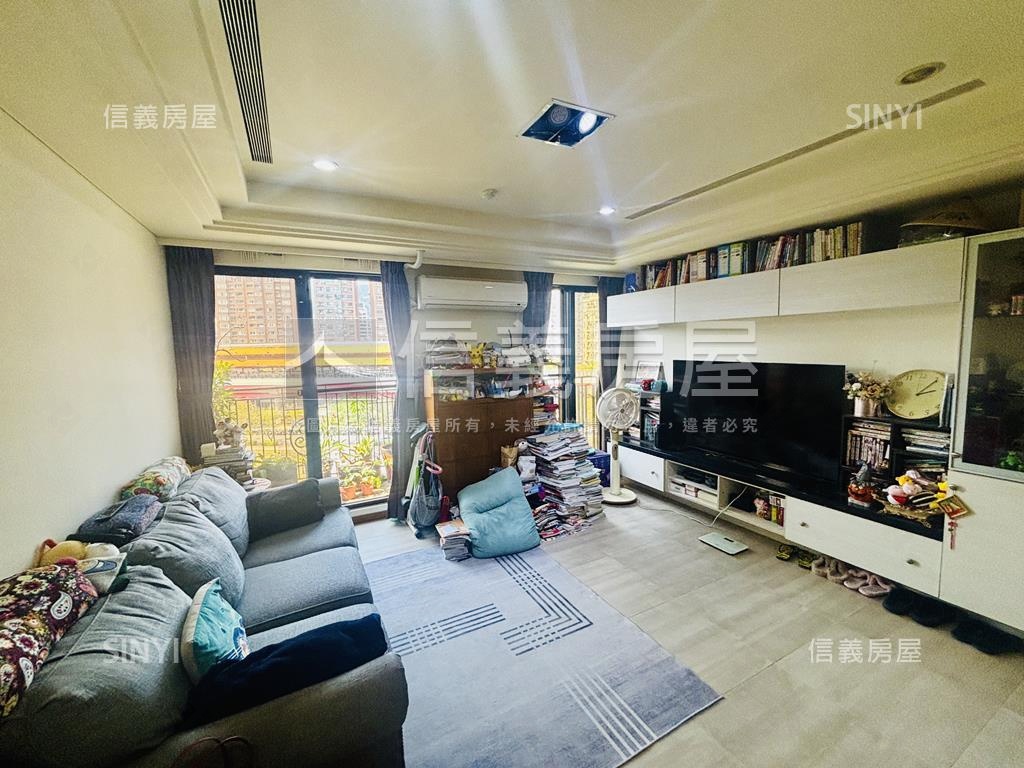 昇陽明四房雙車位房屋室內格局與周邊環境