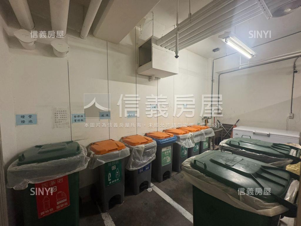 昇陽明四房雙車位房屋室內格局與周邊環境