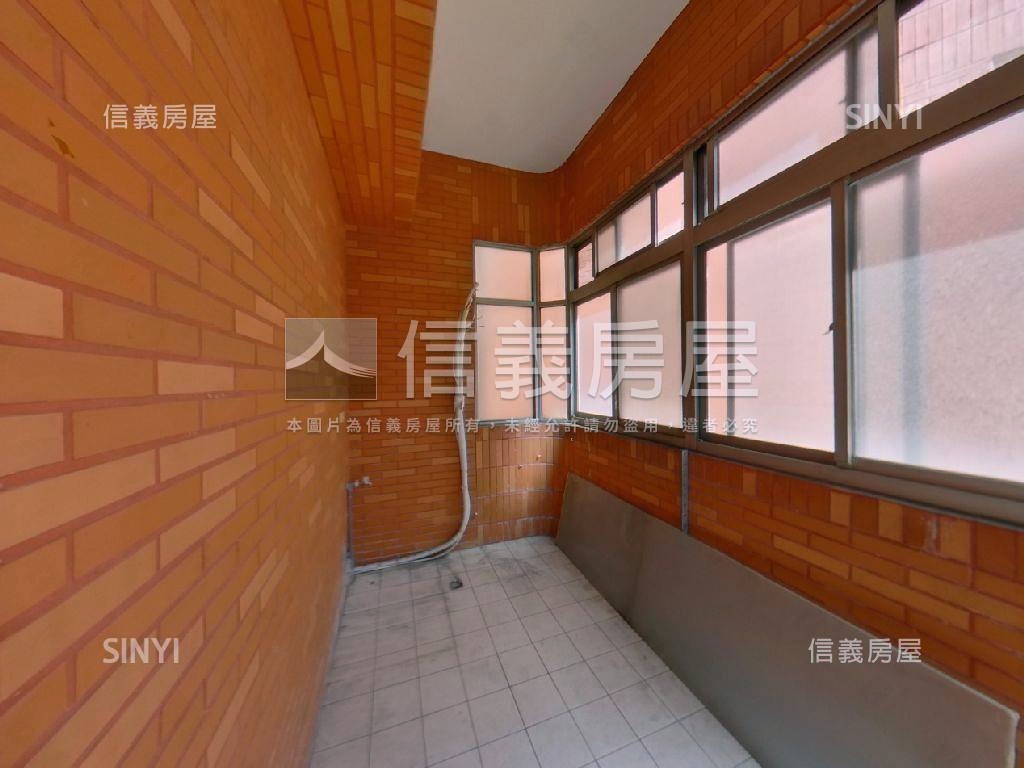 三重捷運重新橋創業大空間房屋室內格局與周邊環境