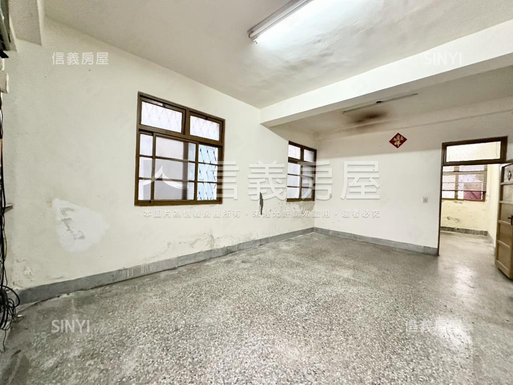 低總價邊間豪大庭院透天房屋室內格局與周邊環境