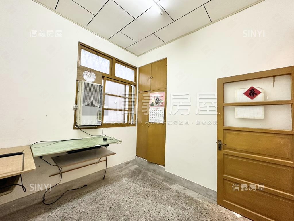 低總價邊間豪大庭院透天房屋室內格局與周邊環境