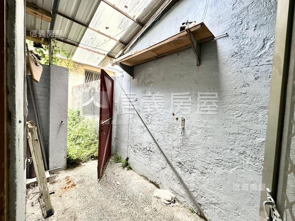 低總價邊間豪大庭院透天房屋室內格局與周邊環境
