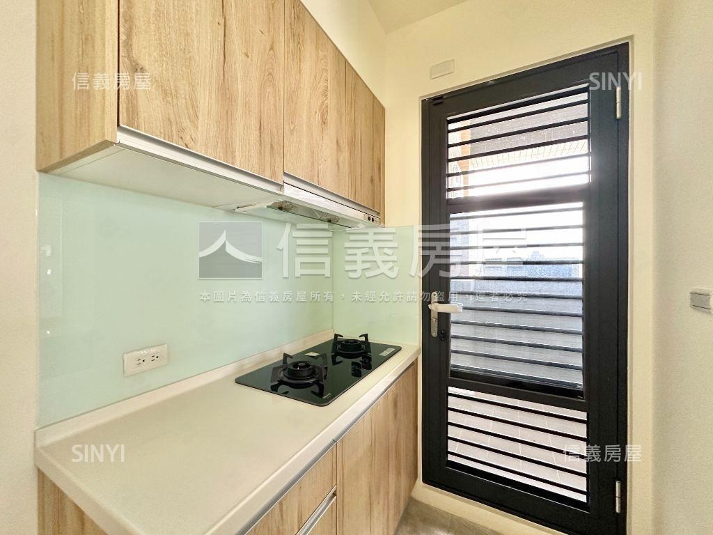 熊都敘建築大２房車位房屋室內格局與周邊環境