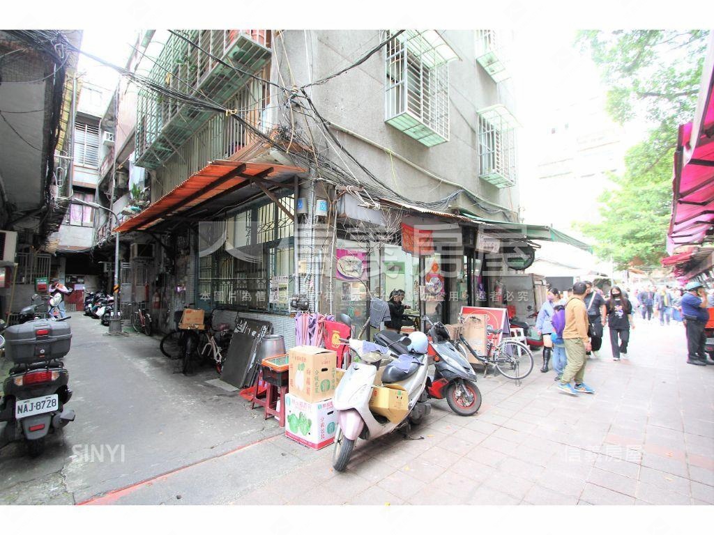 保安街二樓公寓房屋室內格局與周邊環境