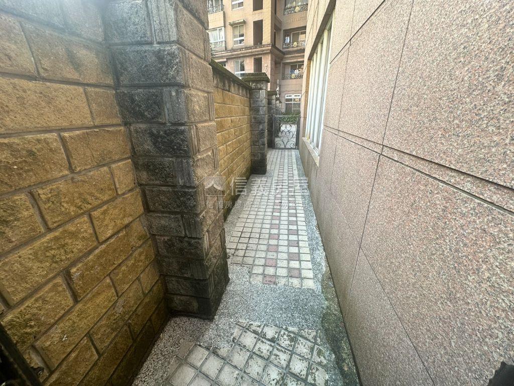 悠雅庭院景觀兩房車房屋室內格局與周邊環境