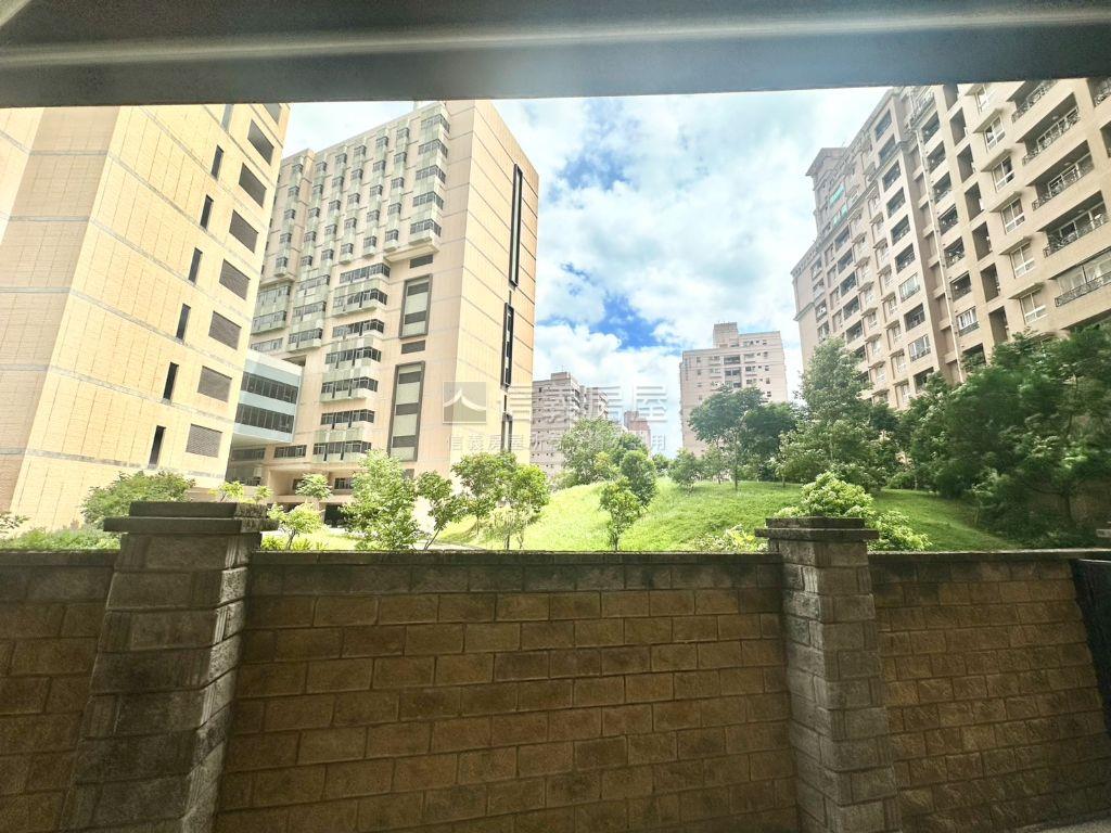 悠雅庭院景觀兩房車房屋室內格局與周邊環境