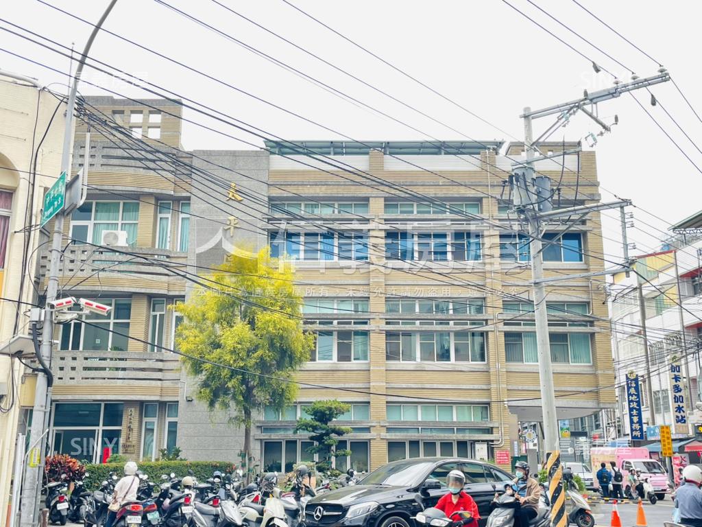 順天緮華高樓三房雙平車房屋室內格局與周邊環境