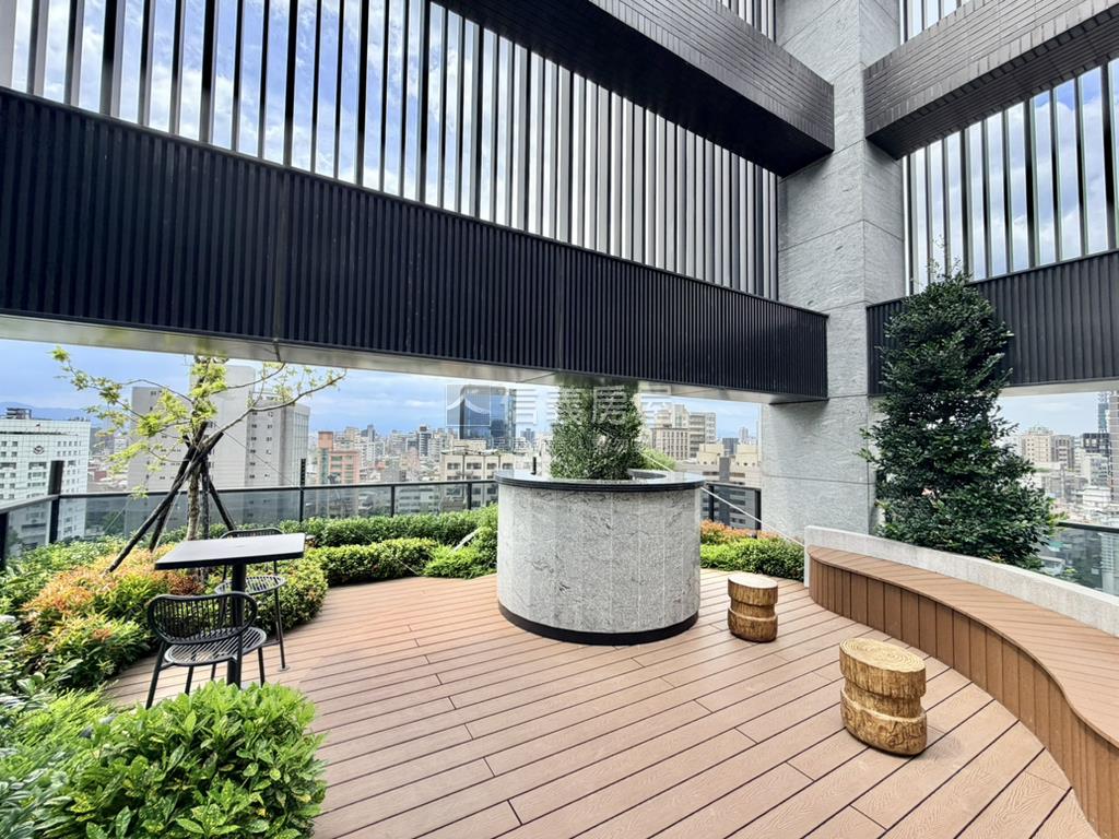 日健邸三房坡平車小豪邸房屋室內格局與周邊環境